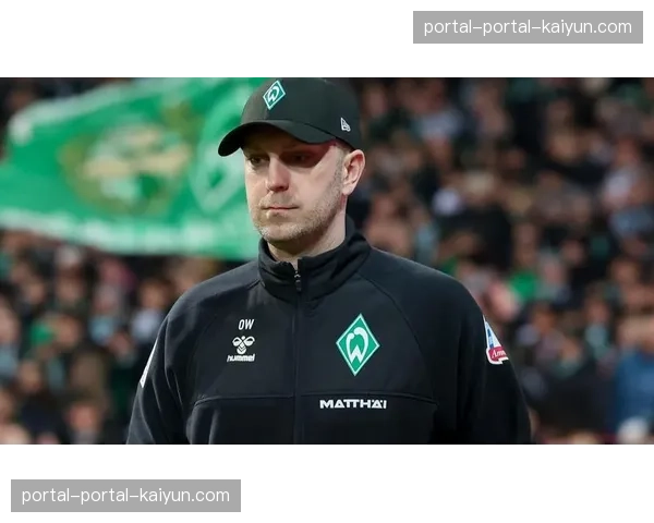 特写：德甲裁判的科技背包——记录他们执法时所依赖的便携式通信与回放设备